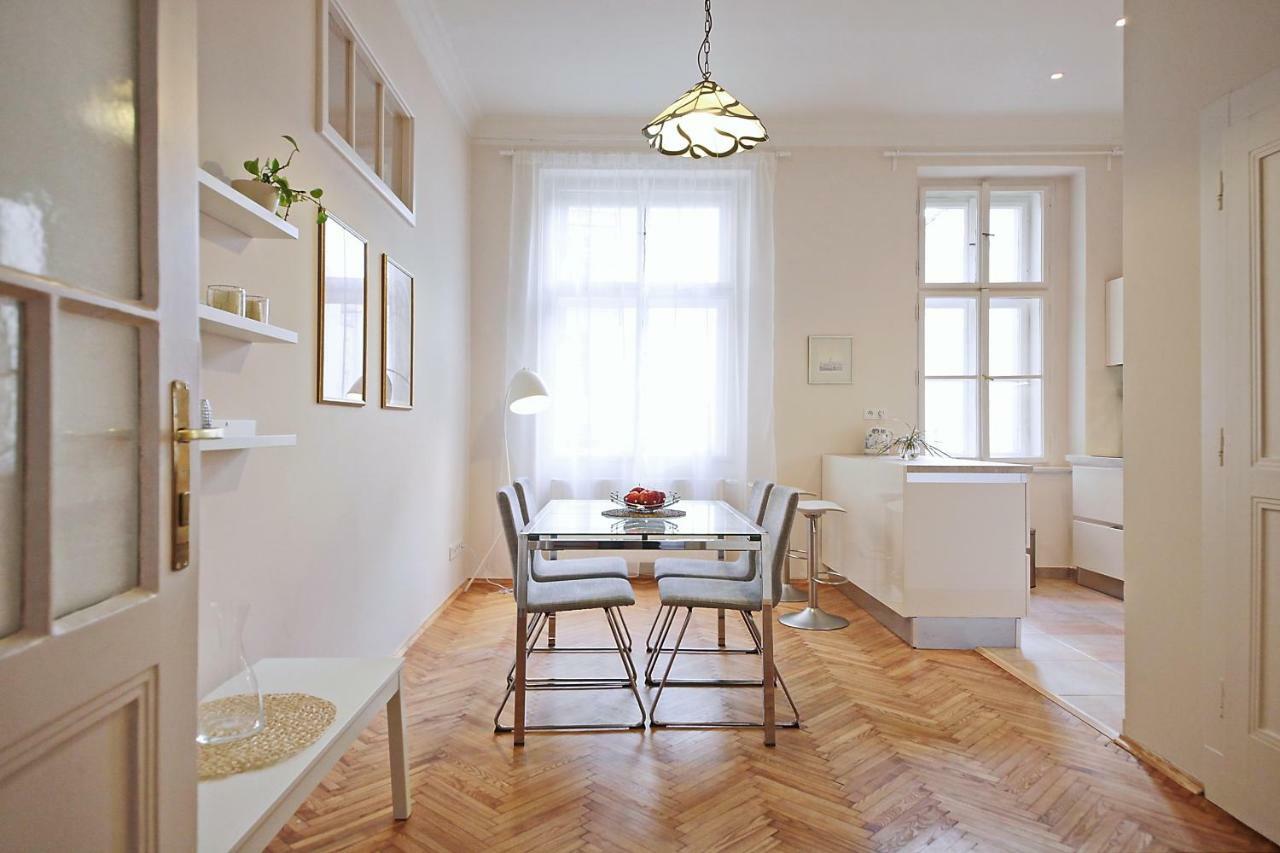 Apartment In The Heart Of Prague Extérieur photo